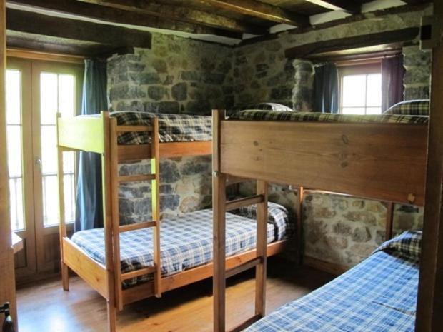 Albergue Turístico Valdebaró Camaleño Quarto foto